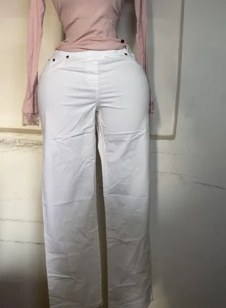 Ladies white trouser